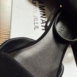 Aminah Abdul Jillil Women's Elegant Black Ballerina Flats